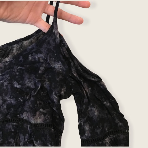 American Eagle Tie-Dye Black/Grey Casual Cold Shoulder Long Sleeve  Button UpTop - Picture 4 of 5